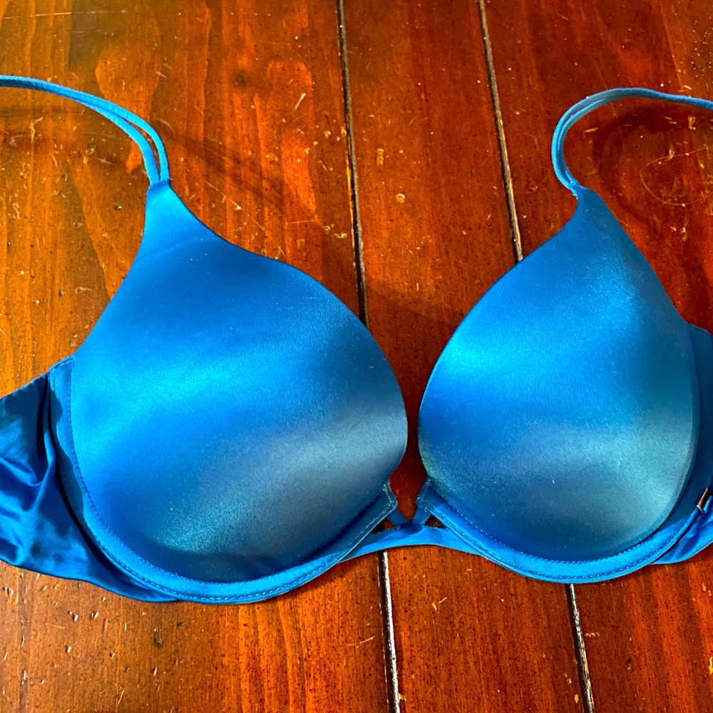34C Victoria secret bra